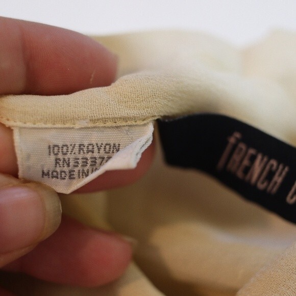 Vintage French Connection Cream Eyelet Embroidered Button Down Blouse Medium - Picture 13 of 14